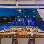 Shameti - Private With Pool Near By Mana Gers