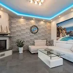 Shameti - Private With Pool Near By Mana Gers