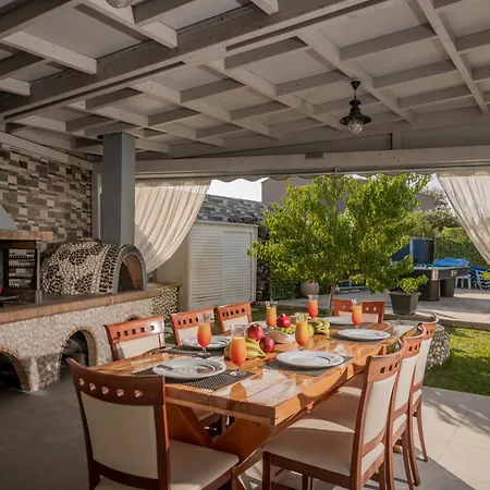 Villa Shameti - Private With Pool And Billiards Near By Mana Gers Zakynthos Town