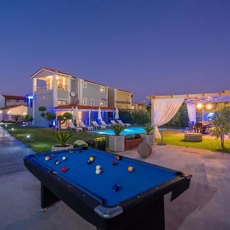 Shameti - Private With Pool And Billiards Near By Mana Gers * Zakynthos Town