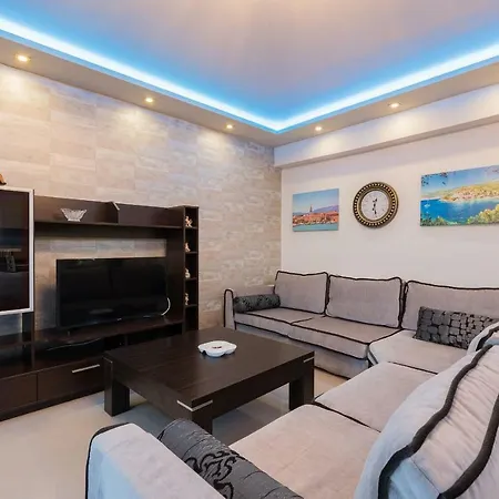 Shameti - Private With Pool And Billiards Near By Mana Gers *