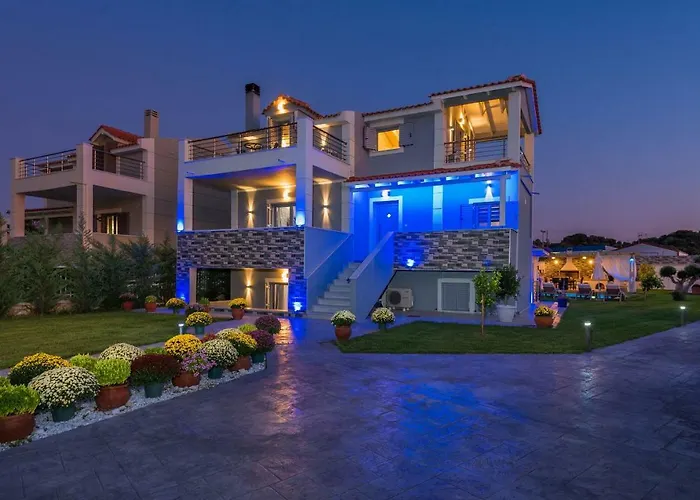 Shameti - Private With Pool Near By Mana Gers Villa